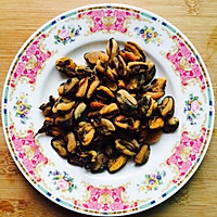 #肉eater Alliance#Recipe for dry-fried mussels and parsley Illustration 1