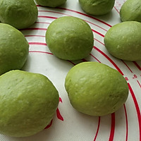 Illustration of making matcha cheese buns 6