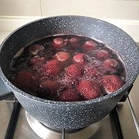 Illustration of how to make appetizing bayberry soup in summer 4