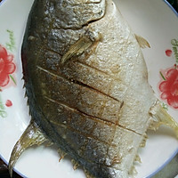 Braised Pomfret #HiMilKchushanrecipe# Recipe Illustration 2 