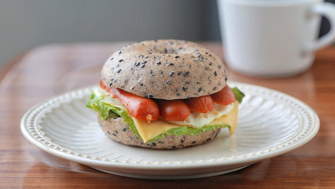 Sesame Bagel Sandwich