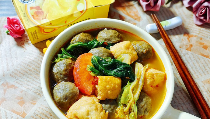 Fried tofu meatball hot pot