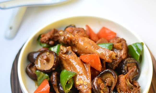 Mushroom stewed chicken