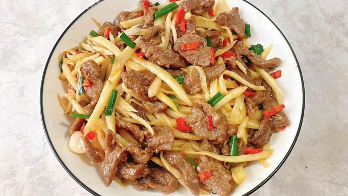 Stir-fried wild rice with beef