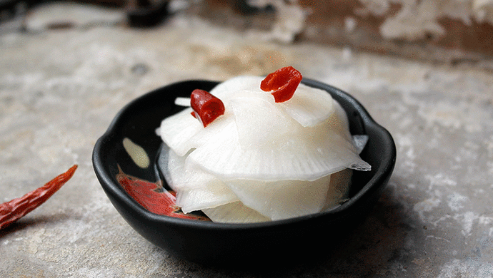 Sweet and sour white radish