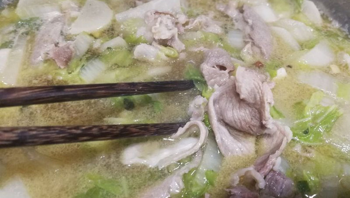 Great winter nourishment·Radish, cabbage and mutton soup