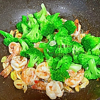 #find丝grandmaxiangxiangmanmid-autumn feast#broccoli fried shrimps Illustration of how to do it 7