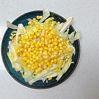 #health clock#Low-calorie sweet corn lettuce salad recipe illustration 5