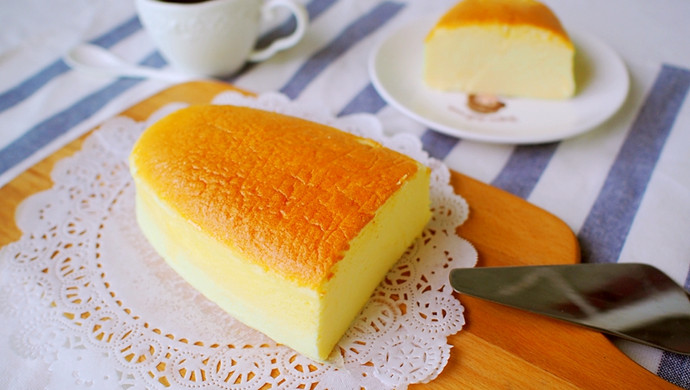 Japanese light cheesecake