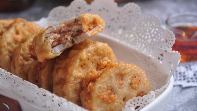 Fried lotus root sandwich