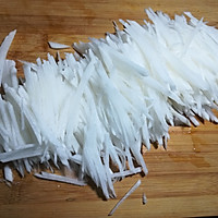 Illustration of how to make cold shredded white radish 1