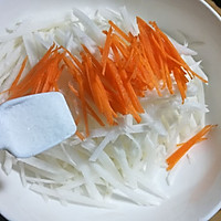 Illustration of how to make cold shredded white radish 4