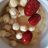 #我healthdaily-away from autumn dryness#tremella lotus seed soup Illustration of how to do it 2