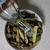 Inserting razor clams~Illustration of how to make good summer nourishing products 3