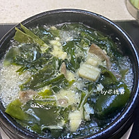 Warming the stomach in winter: Korean kelp soup recipe 8