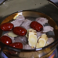 #primary and middle school students nutritious meal# replenishes qi, strengthens the spleen and nourishes the stomach Nutritious soup ~ Illustration of how to make yam, astragalus and pork bone soup 5