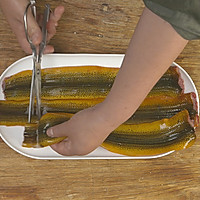 Eel Erhuitou｜Illustration of how to make food at the food station 1