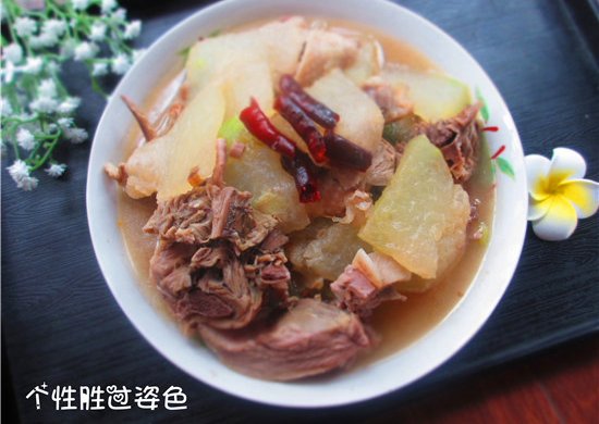 Salted duck stewed with winter melon