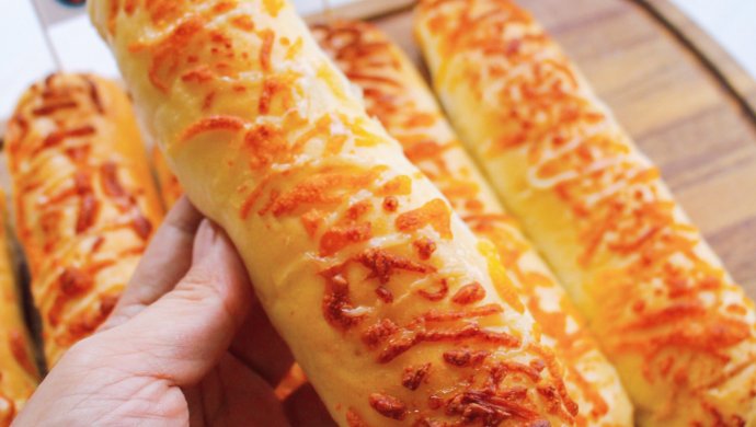 Golden Cheese Stick Bread