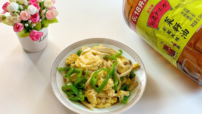 Home-style stir-fried king oyster mushrooms and scrambled eggs