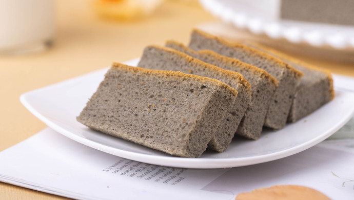 black sesame cake