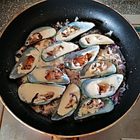 Refreshing and appetizing | French lemon cream mussels#Looking for the fragrance of grandma's hometown Illustration of how to make the Mid-Autumn Festival Banquet# 6