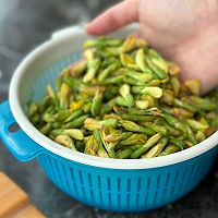 gorse scrambled eggs, spring gorse in Yunnan in April Illustration of how to do it on the market 1