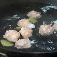 Illustration of how to make winter melon and shrimp meatball soup 8