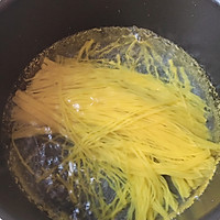 # Mid-Autumn Festival Reunion Food#Yellow Noodles Mixed Noodles (Corn Noodles) Illustration 9