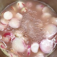 # Workers' Healthy Meal#Illustration of how to make ham and radish soup 7