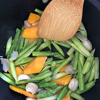 [Spring Series] Stir-fried Lily with Green Bamboo Shoots and Pumpkin Illustration 3 