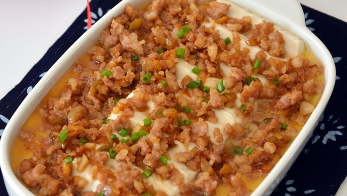 Steamed egg with tofu and minced meat