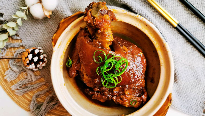 Braised Pork Knuckle