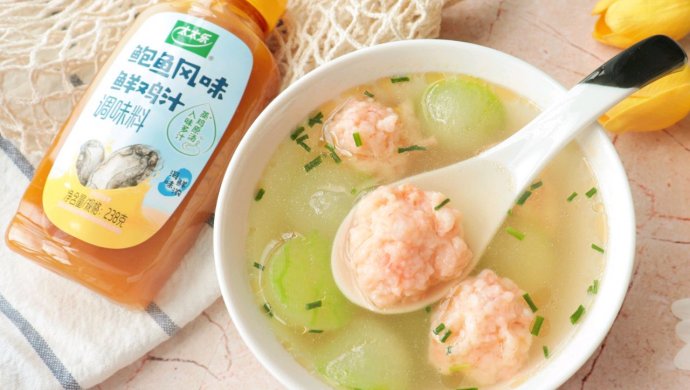 Winter melon and shrimp meatball soup