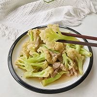 #行伟Grandma Township Xiangman Mid-Autumn Festival#Refreshing and delicious cauliflower Illustration of how to make fried shredded pork 11