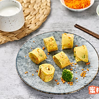 Illustration of how to make breakfast egg rolls 7