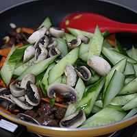 #primary and middle school students nutritious meals#Let children show off the nutrition of rice Home-cooked dishes｜Illustration of how to make cucumber and beef slices 9