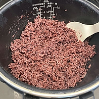 Illustration of how to make purple rice balls 2