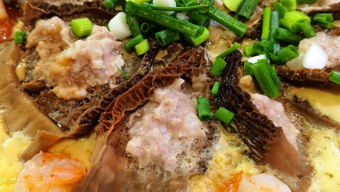 Morels stuffed with meat + egg liquid + shrimp