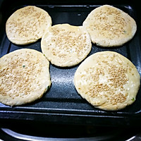 Traditional Snacks ~ Illustration of Salty and Sweet Shaobing Biscuits 6