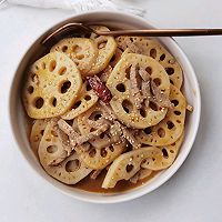 #Xun Taste Grandma's Country Fragrant Mid-Autumn Festival Banquet #Illustration of how to make spicy and fragrant fried lotus root slices 10