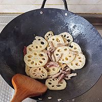 #find丝grandmaxiangxiangmanmid-autumn feast#spicy and delicious stir-fry Illustration of how to make lotus root slices 7