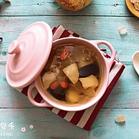 Horse Snow Pear Tremella Soup—nourishing yin, moistening the lungs, relieving cough and reducing phlegm Illustration of how to do it 4