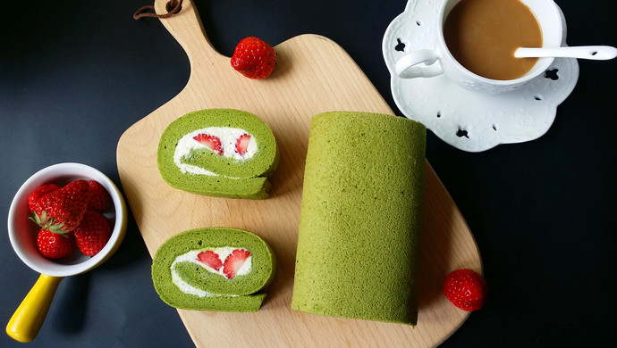 Strawberry matcha cream cake roll