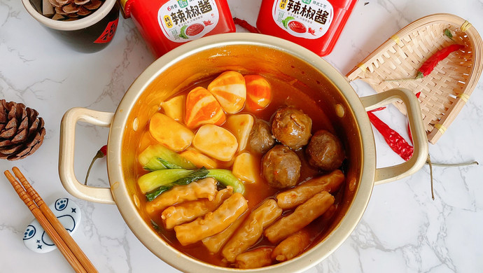 Korean rice cake hotpot