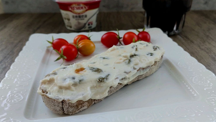 Sour Cream Raisin Bread Dip