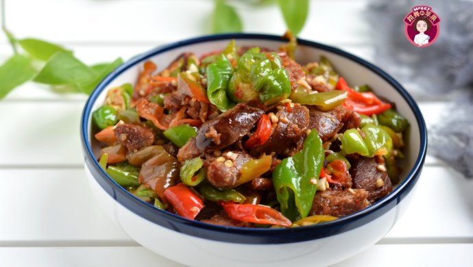 Fried Sausage with Chili Peppers