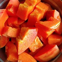 # Workers' Healthy Meal#Illustration of how to make papaya, tremella and sugar water 3