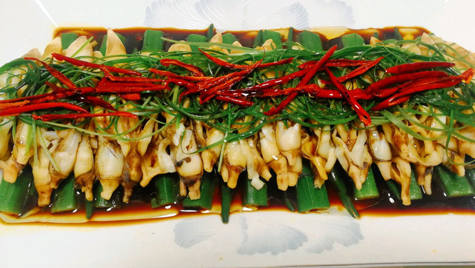 Boiled Okra and Bamboo Clam