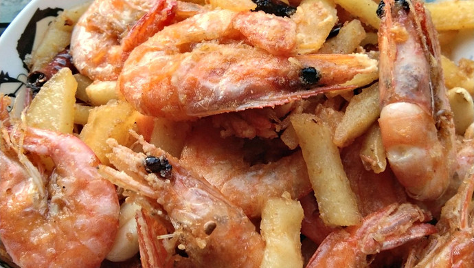 French fries and prawns